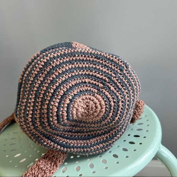 Crochet Checkered Mini Backpack Y2K aesthetic dusty blue Handmade - Picture 6 of 8